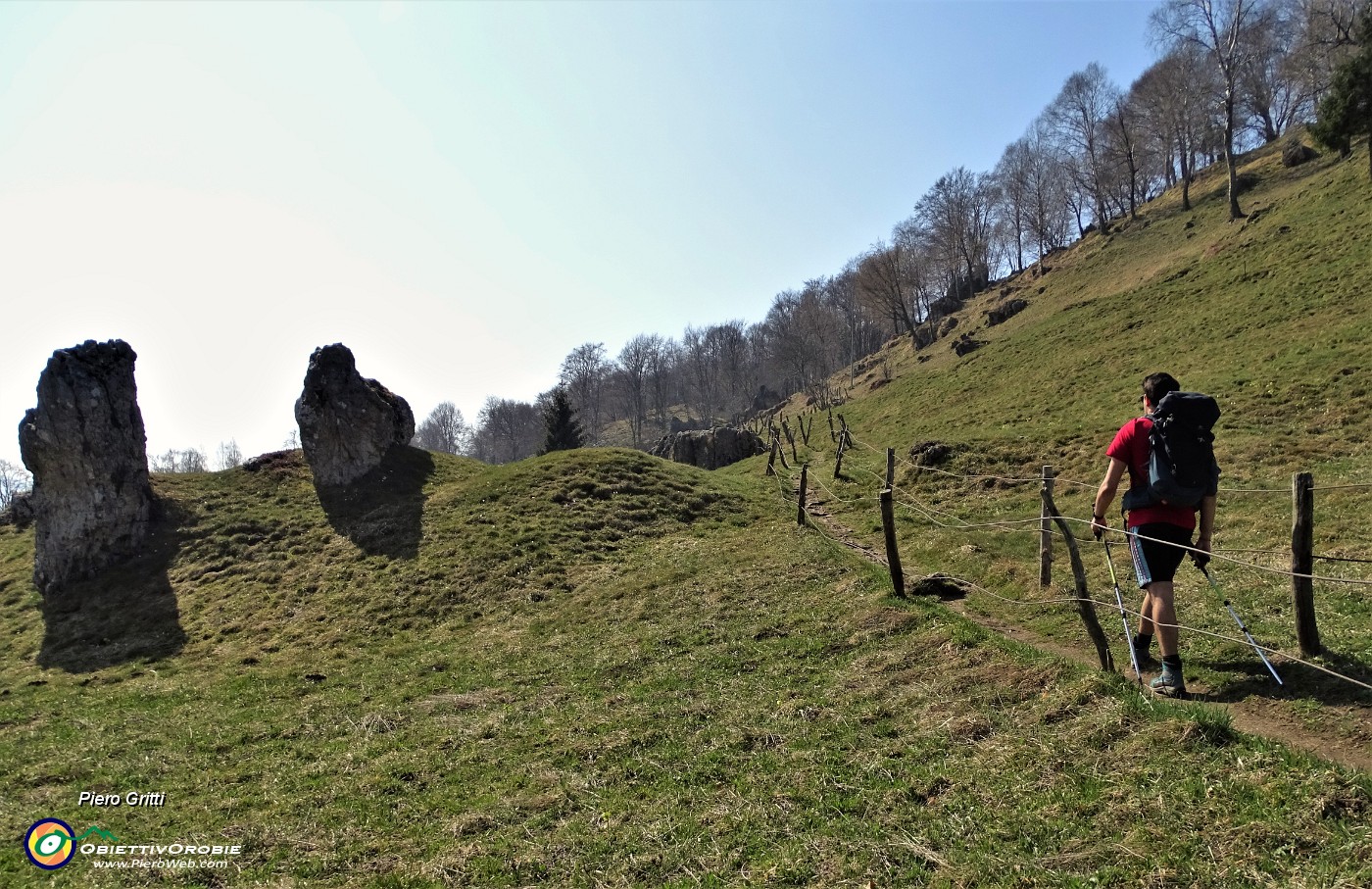 68 Sul sent. 506 verso il Rif. Monte Zucco.JPG